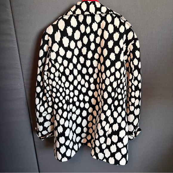 O-21 Chico’s Black & White Spotted Swing Coat sz 0 - Picture 2 of 6